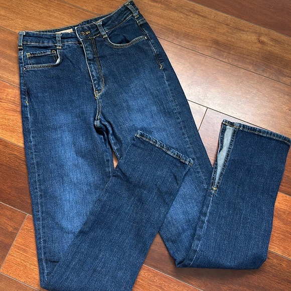 Pilcro Anthropologie High Rise Vent Hem Dark Wash Jeans Size 27 - Picture 1 of 8